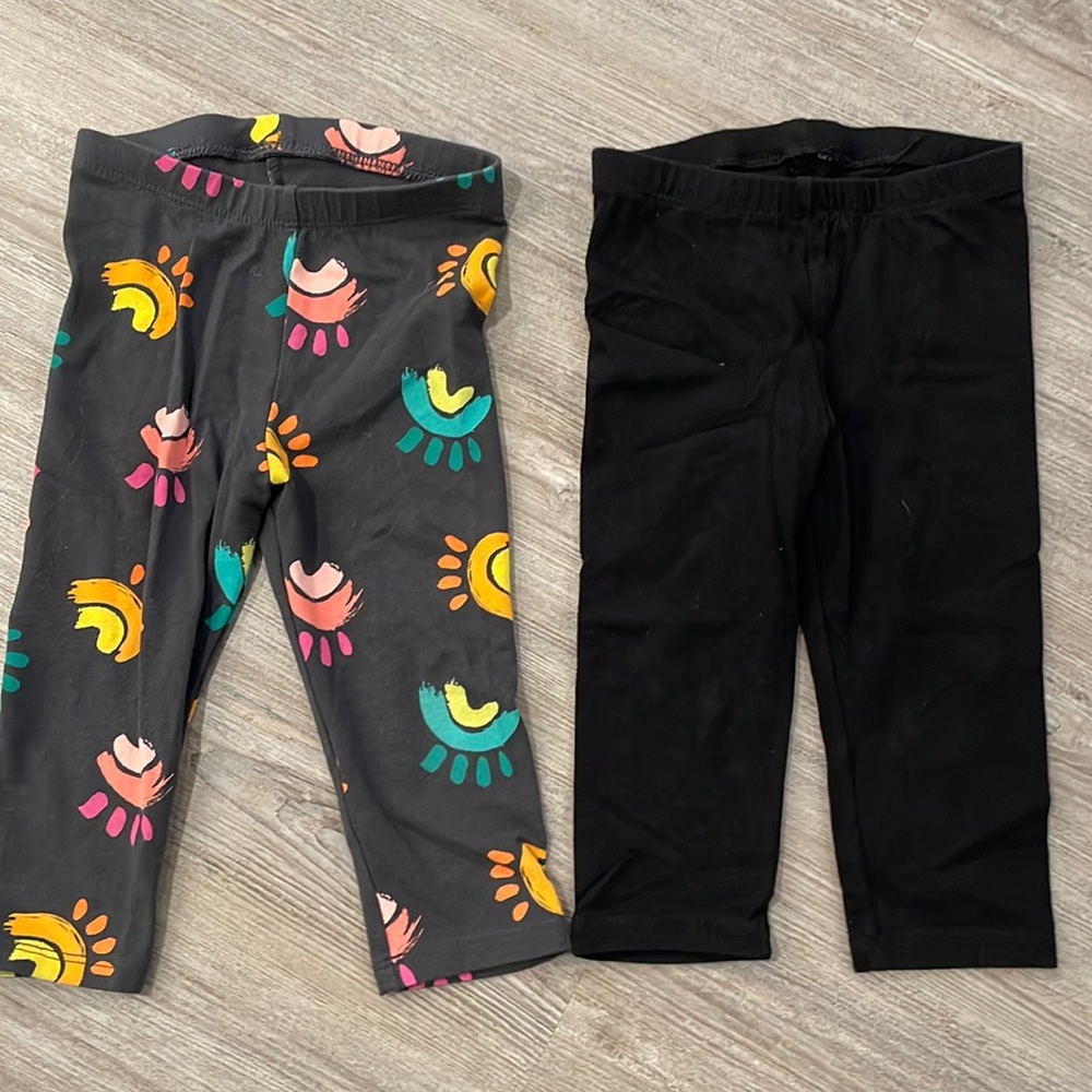 2 pair 3t cat and Jack Capris